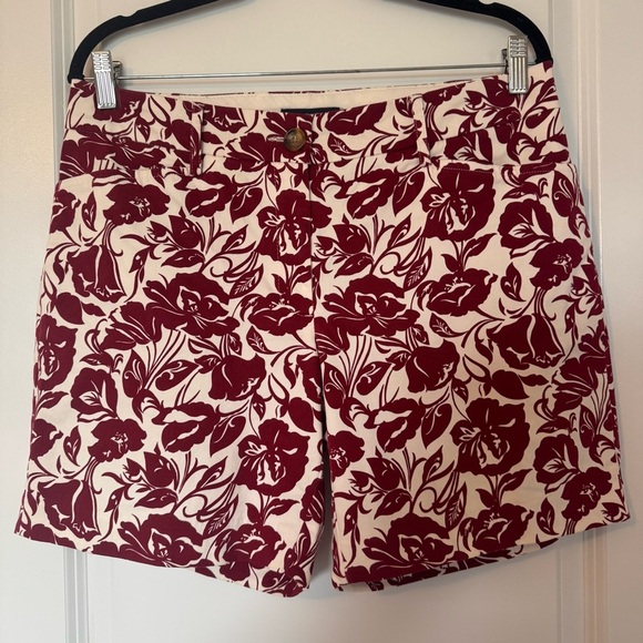 Lands End Floral Red and White Women's Mid Rise Shorts - Picture 1 of 7